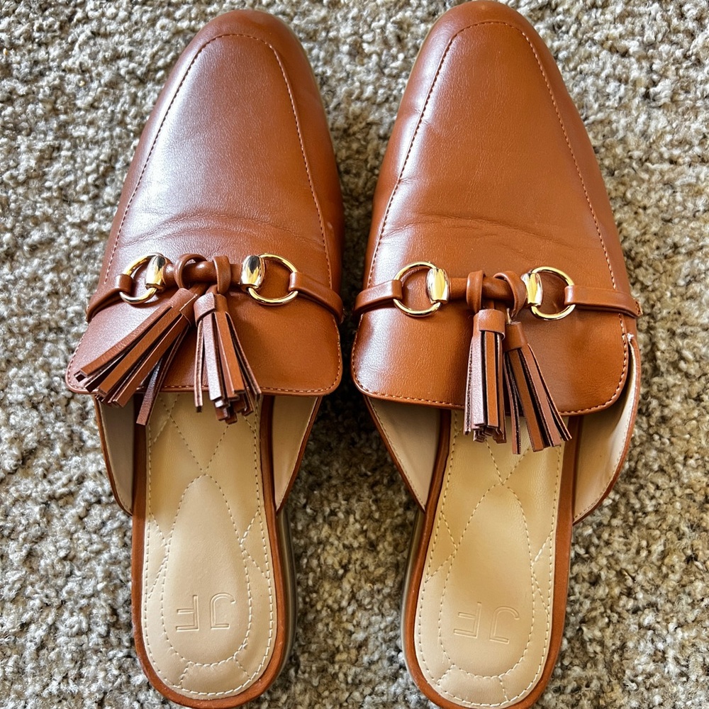 Archer Slip on Flat